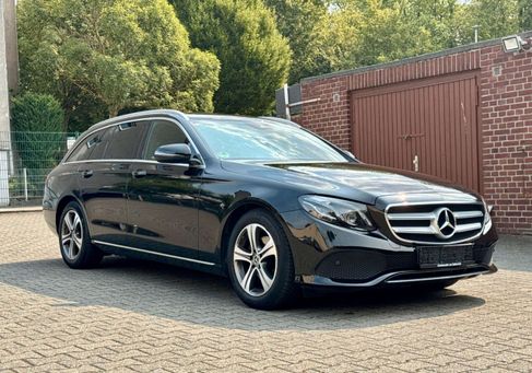 Mercedes-Benz E 200, 2018 3