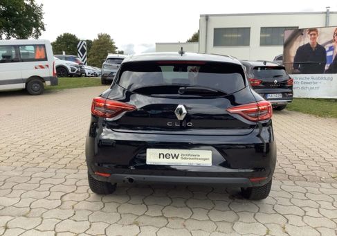 Renault Clio, 2021 3
