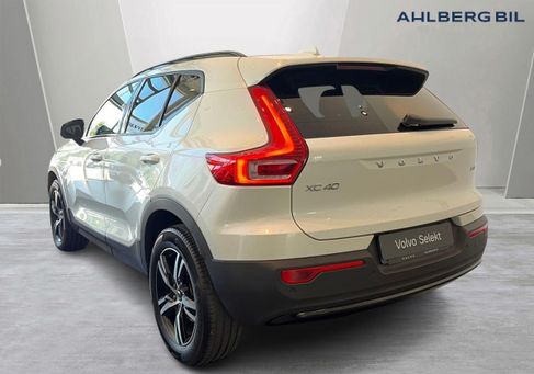 Volvo XC40, 2025 2