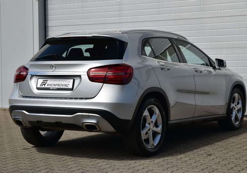 Mercedes-Benz GLA 180, 2017