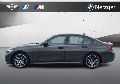 BMW 318, 2022