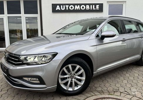 Volkswagen Passat Variant, 2022