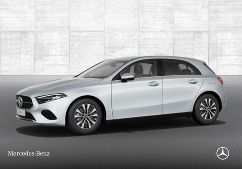 Mercedes-Benz A 200, 2023