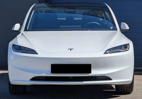 Tesla Model 3, 2026