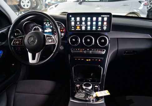 Mercedes-Benz C 300, 2020
