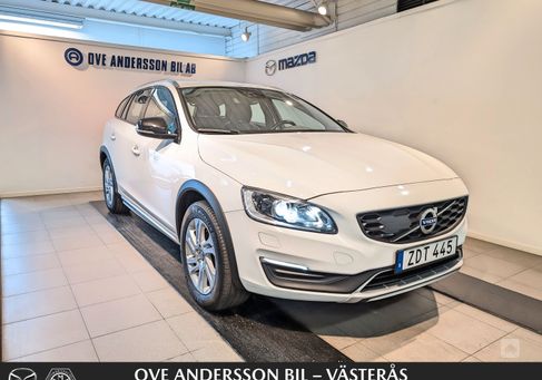 Volvo V60 Cross Country, 2018