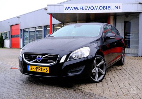 Volvo V60, 2011