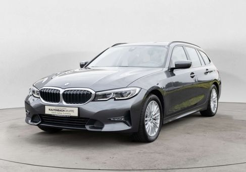 BMW 320, 2022