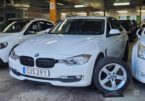 BMW 318, 2015