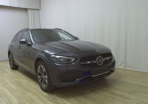 Mercedes-Benz C 220, 2023 3