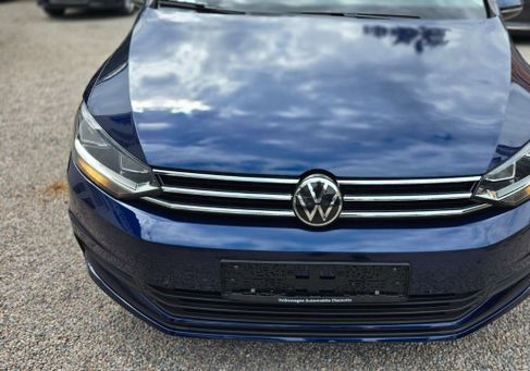 Volkswagen Touran, 2023 3