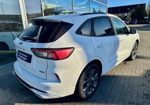 Ford Kuga, 2022