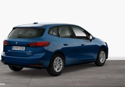 BMW 225, 2022