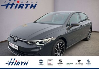 Volkswagen Golf, 2022