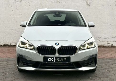 BMW 218, 2019 3