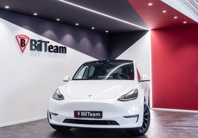 Tesla Model Y, 2021