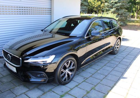 Volvo V60, 2022