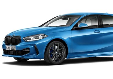 BMW 118, 2021