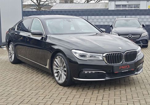 BMW 730, 2018