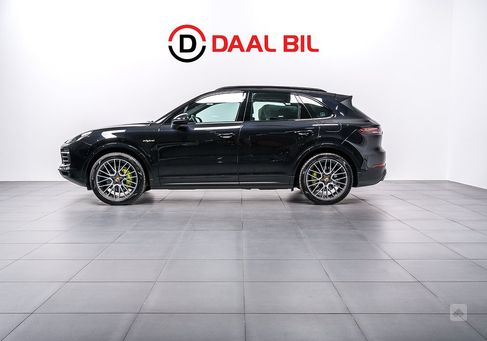 Porsche Cayenne, 2021
