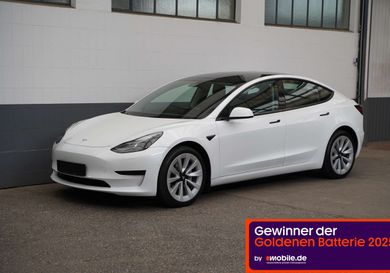 Tesla Model 3, 2022