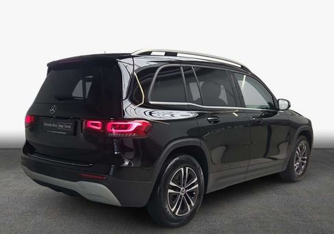 Mercedes-Benz GLB 200, 2023