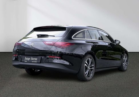 Mercedes-Benz CLA 200, 2025