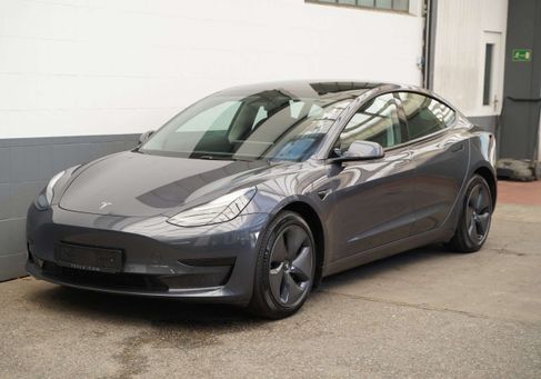 Tesla Model 3, 2022 3