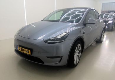 Tesla Model Y, 2023