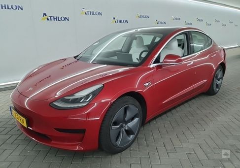 Tesla Model 3, 2019