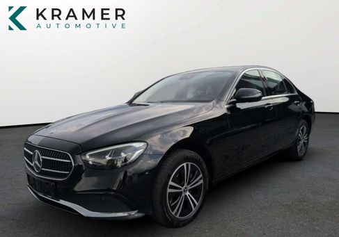 Mercedes-Benz E 300, 2022