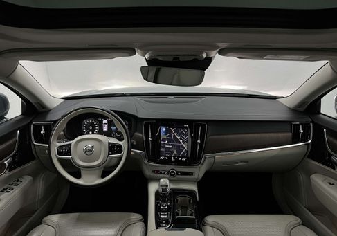 Volvo V90, 2020