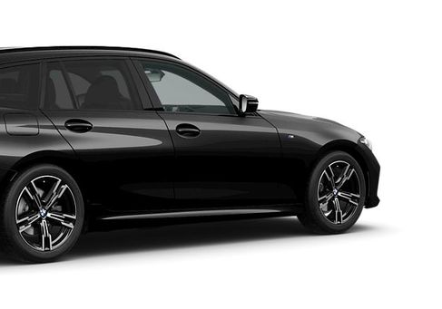 BMW 330, 2026