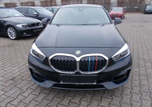 BMW 118, 2020