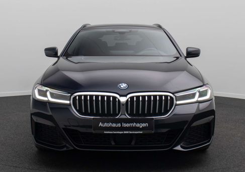 BMW 530, 2022