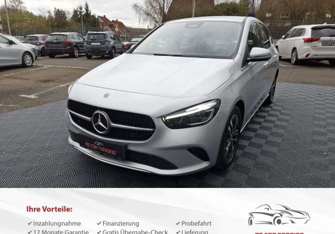 Mercedes-Benz B 180, 2023