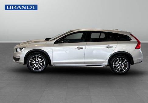 Volvo V60 Cross Country, 2017