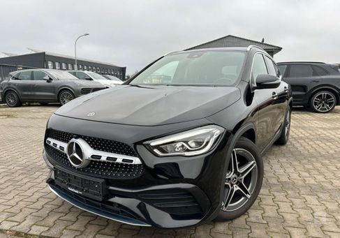 Mercedes-Benz GLA 200, 2022