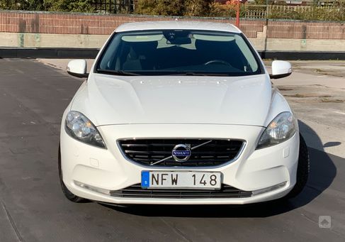 Volvo V40, 2013