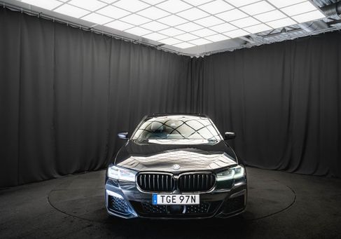 BMW 545, 2022