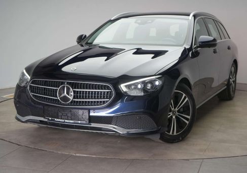 Mercedes-Benz E 200, 2023 3