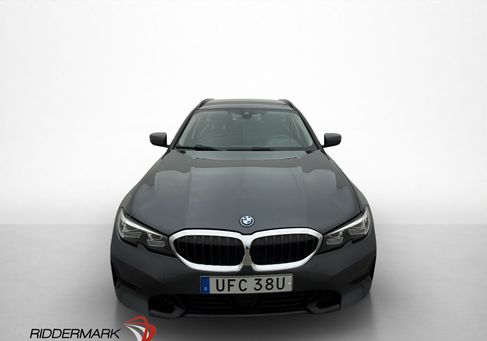 BMW 330, 2022