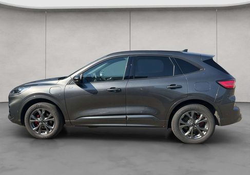 Ford Kuga, 2022