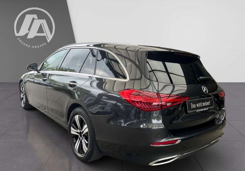 Mercedes-Benz C 200, 2023