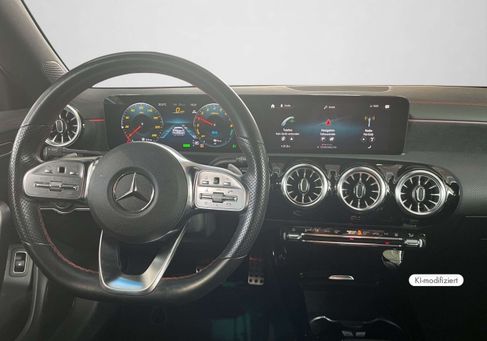 Mercedes-Benz CLA 250, 2022 3