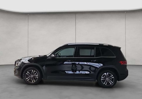 Mercedes-Benz GLB 200, 2023