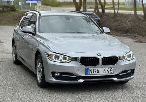 BMW 318, 2013