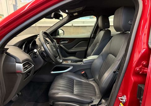 Jaguar F-Pace, 2017