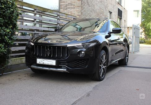 Maserati Levante, 2017