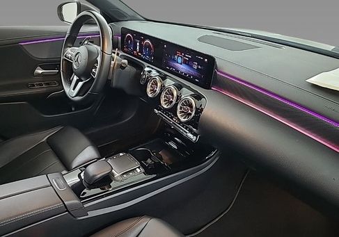 Mercedes-Benz CLA 250, 2021